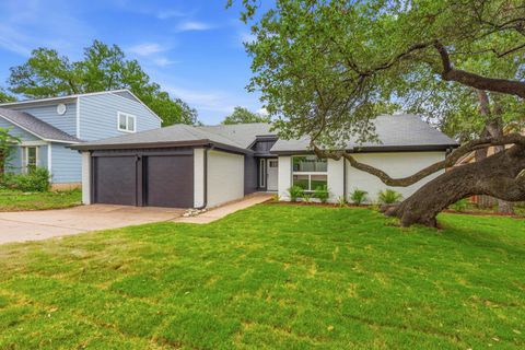 Photo of 7807 Keswick DR, Austin, TX 78745 (MLS # 8161955)