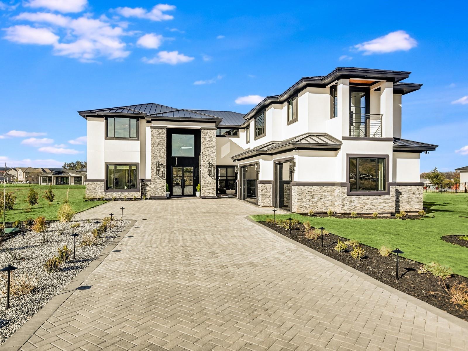 104 Summerlife LN