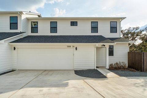 Photo of 1500 Sylvan Glade #2A, Austin, TX 78745 (MLS # 1385619)