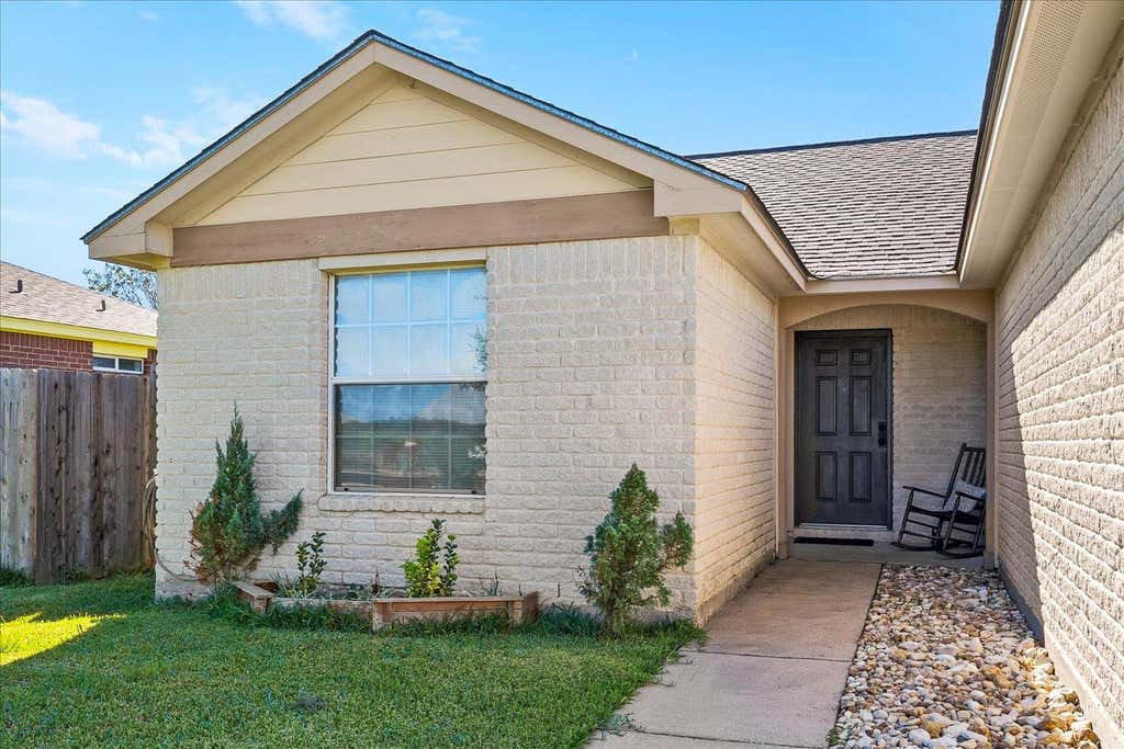 Photo of Lockhart, TX 78644 (MLS # 3613058)