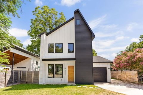 Photo of 2717 Lyons RD #1, Austin, TX 78702 (MLS # 4497488)