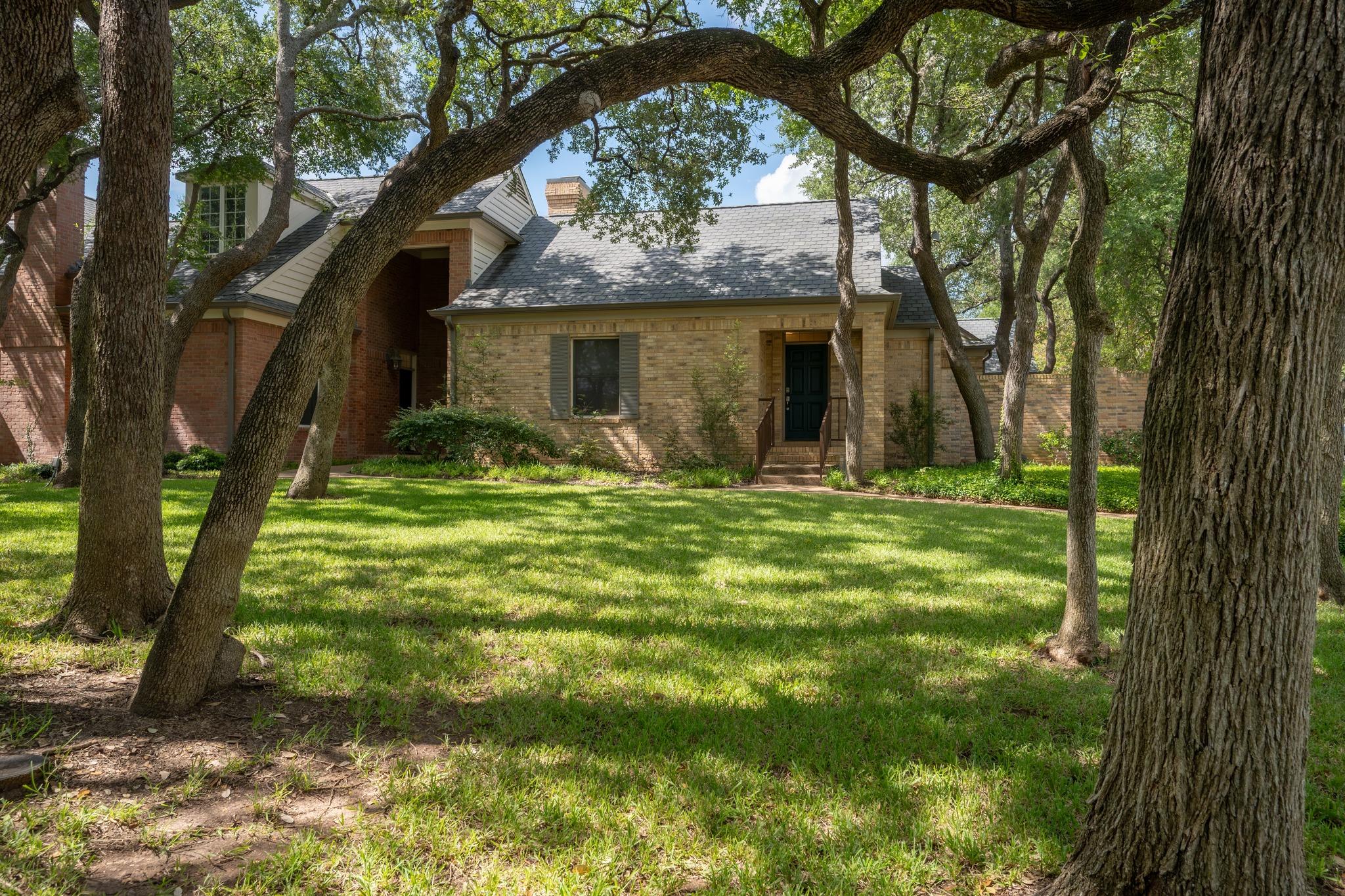 2838 Montebello RD D18