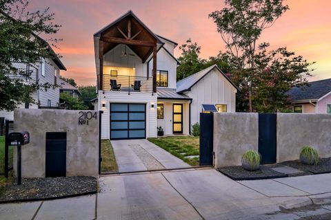 2104 E 2nd ST 1 Austin TX 78702
