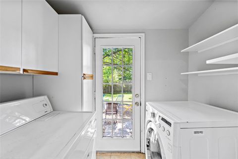 Tiny photo for 5011 W Frances PL, Austin, TX 78731 (MLS # 3368055)