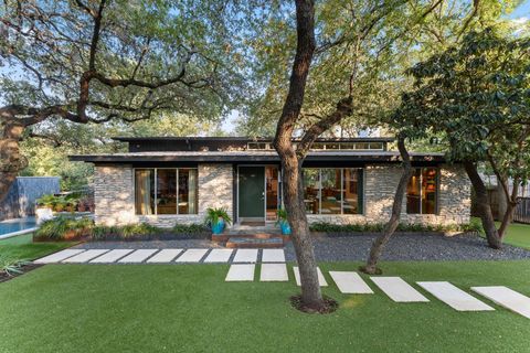 Photo of 2709 Pecos ST, Austin, TX 78703 (MLS # 6212340)