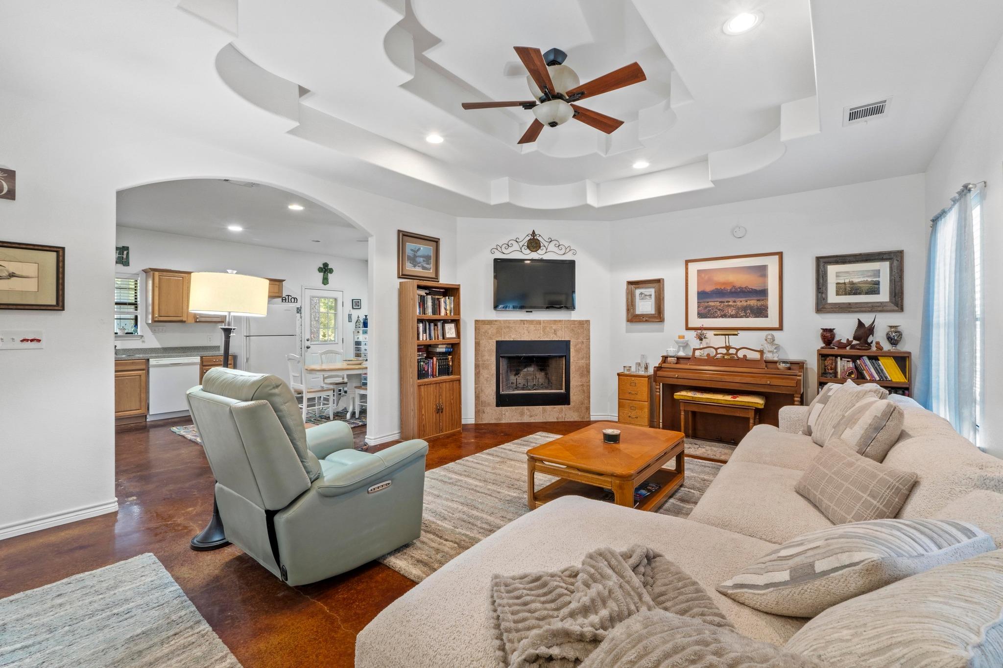 124 Pony Grass LN