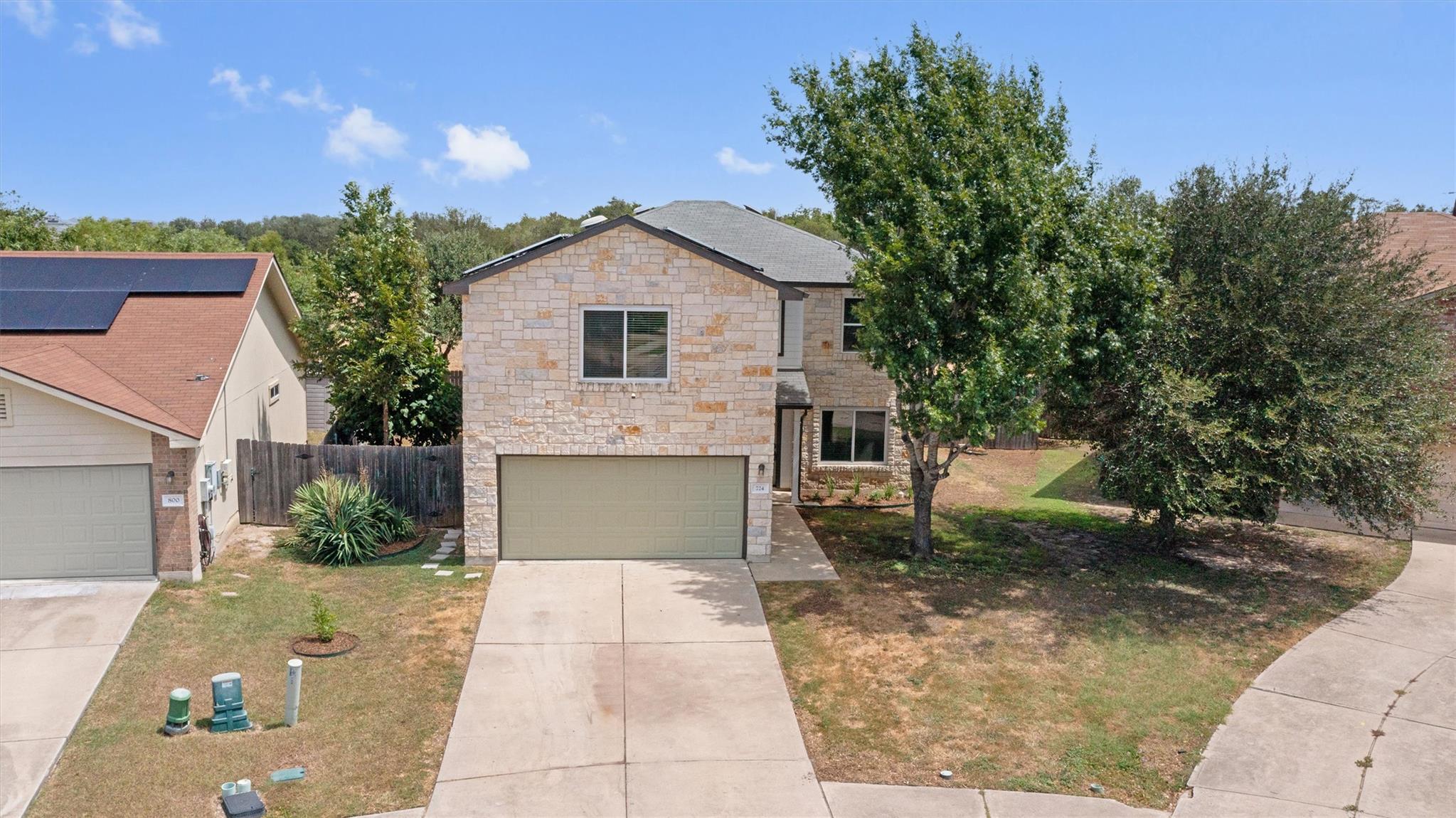 724 Lavaca LOOP