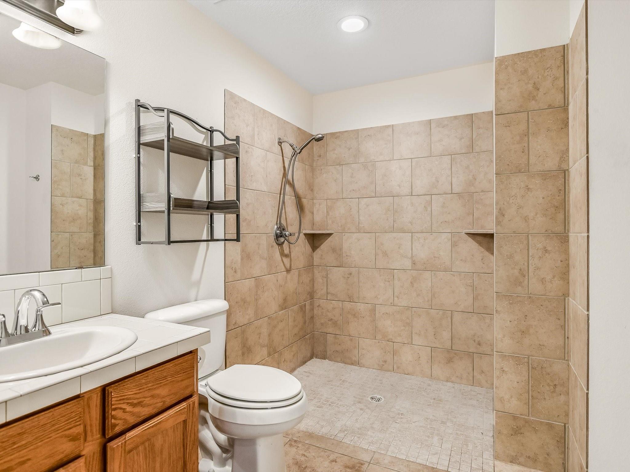 Marble Falls, Texas 78654, United States, 3 Bedrooms Bedrooms, ,2 BathroomsBathrooms,Residential,Pending,42756