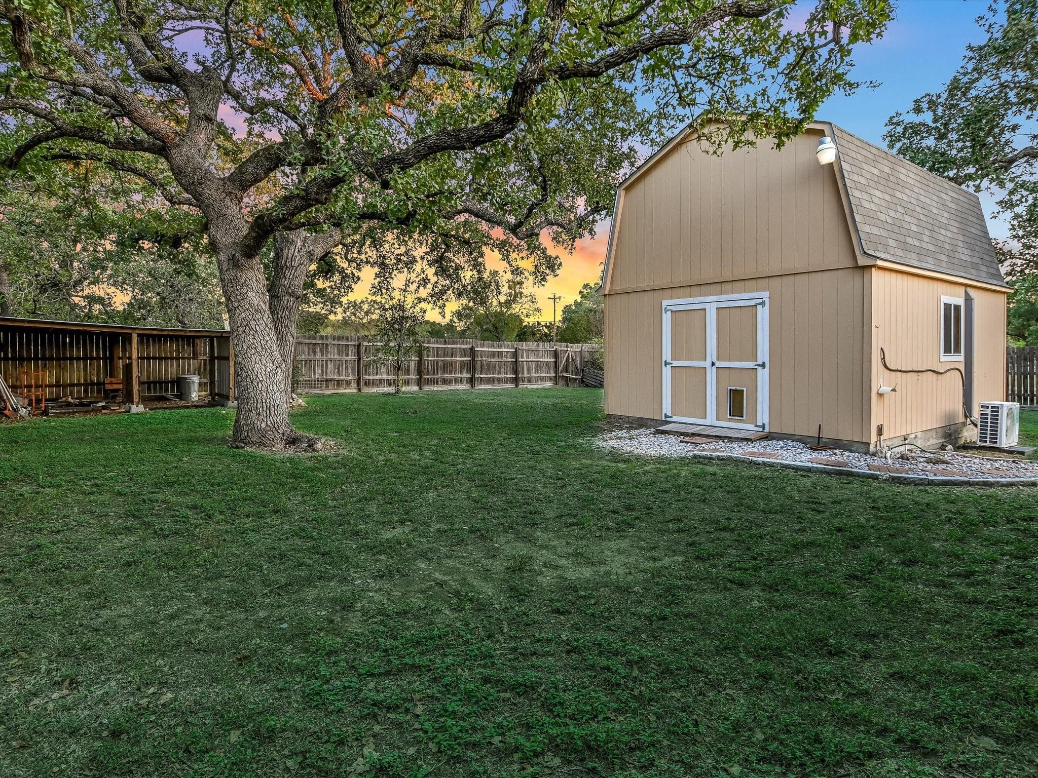 Marble Falls, Texas 78654, United States, 3 Bedrooms Bedrooms, ,2 BathroomsBathrooms,Residential,Pending,42756