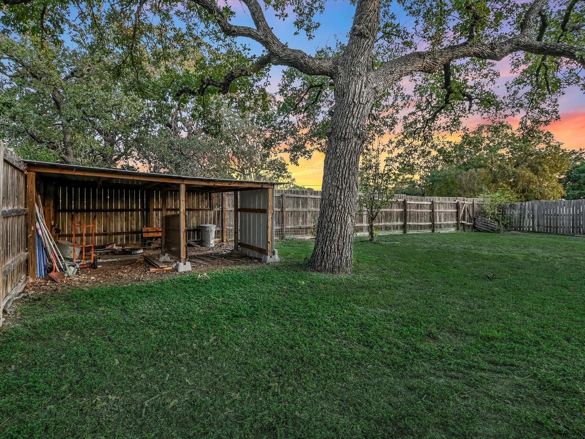 Marble Falls, Texas 78654, United States, 3 Bedrooms Bedrooms, ,2 BathroomsBathrooms,Residential,Pending,42756