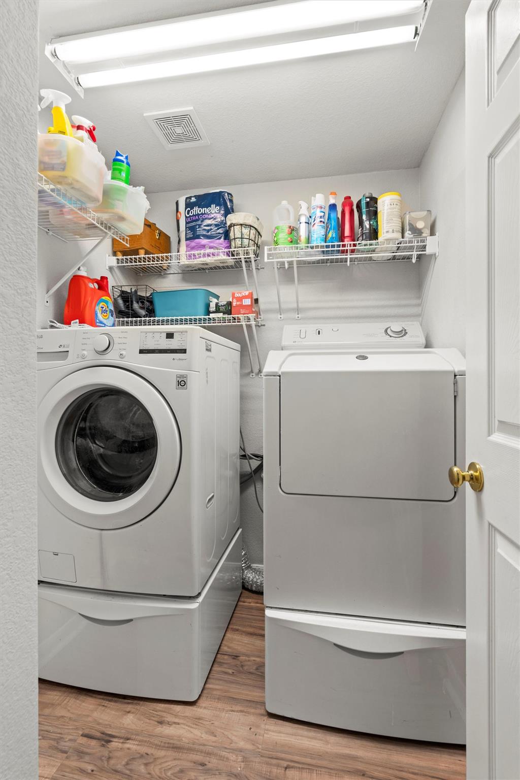 Georgetown, Texas 78626, United States, 3 Bedrooms Bedrooms, ,3 BathroomsBathrooms,Residential,Active,100098