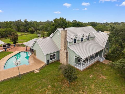 203 Grande ST Driftwood TX 78619