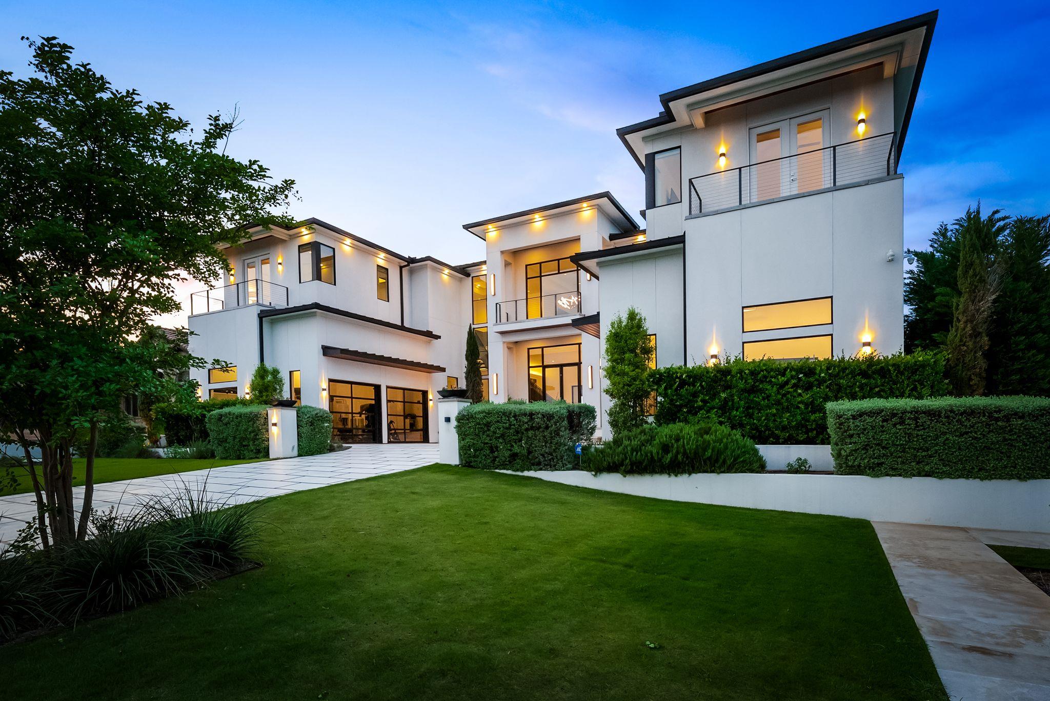 912 Watercliffe