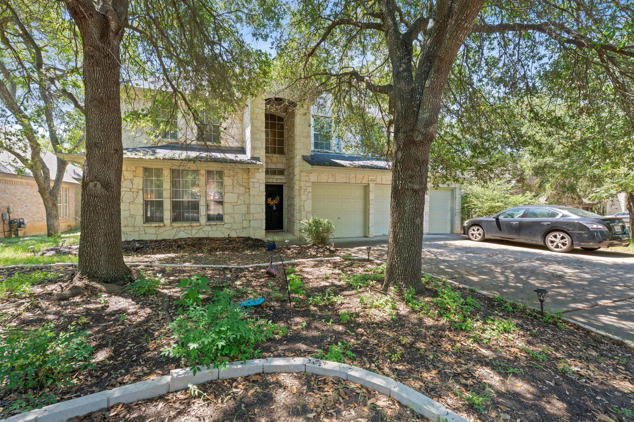 102 Parque CIR