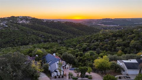 Photo of 4207 Canyonside TRL, Austin, TX 78731 (MLS # 8796748)