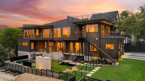 Photo of 2208 Montclaire ST, Austin, TX 78704 (MLS # 4948268)