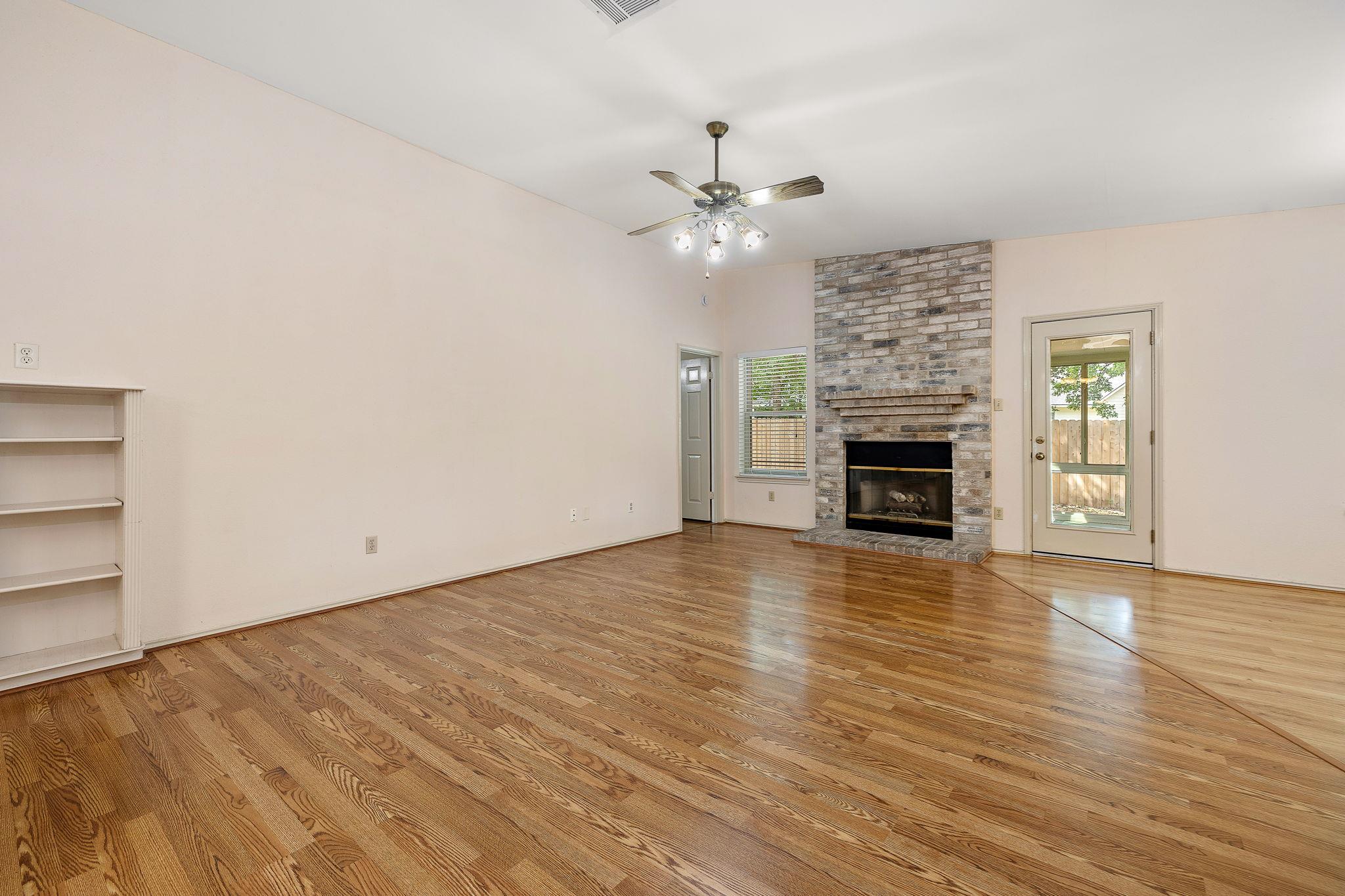 8507 Tad Park CV