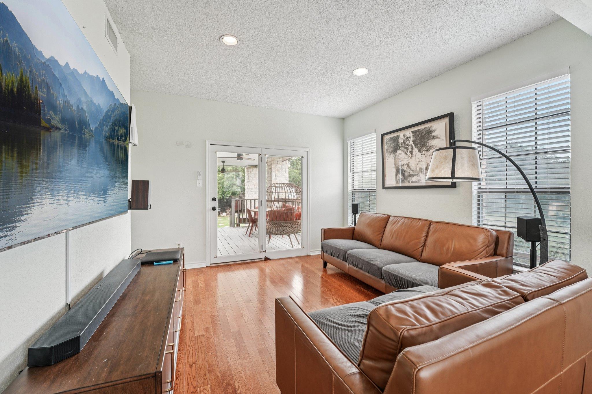 419 Crossland DR