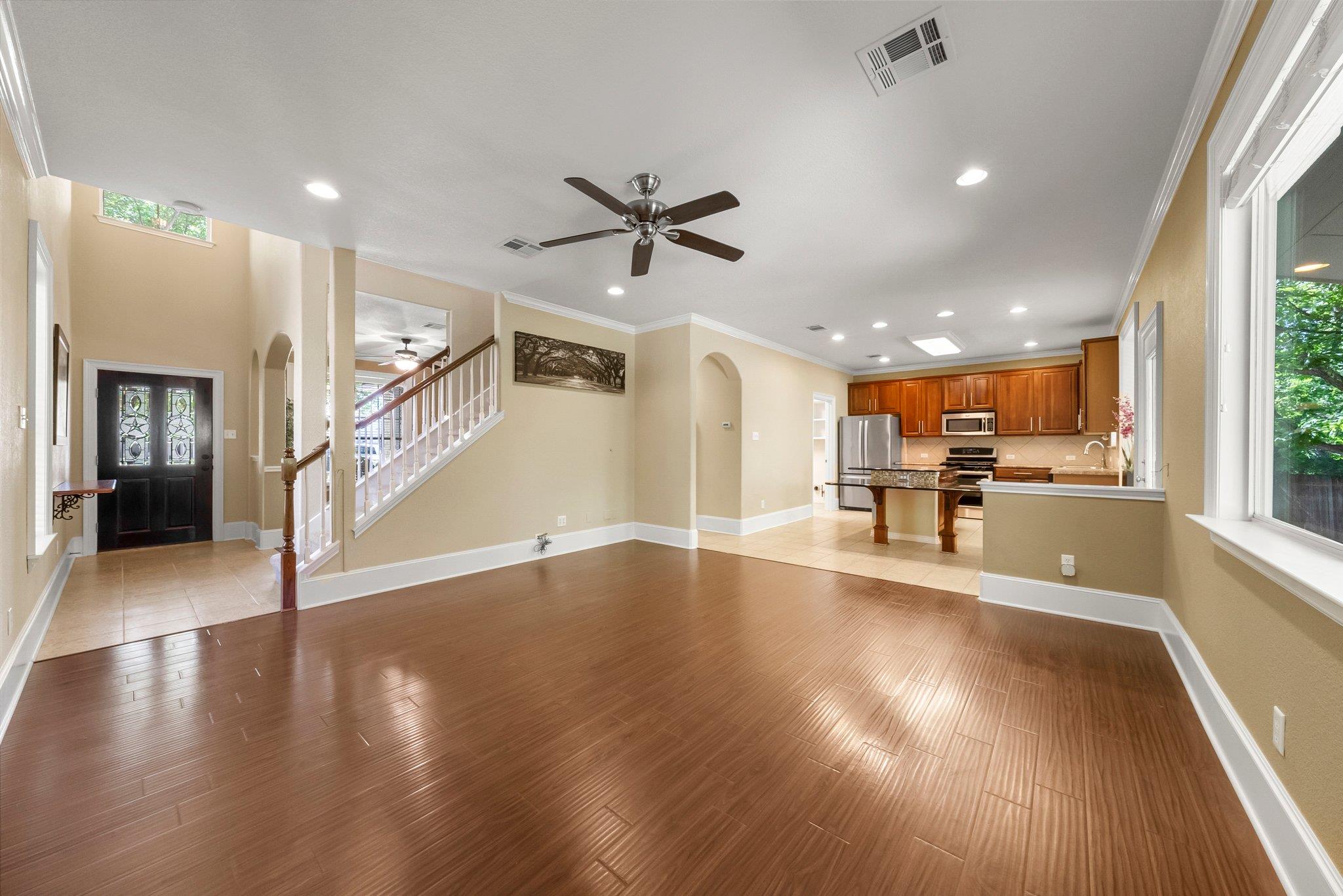 901 Middle Brook DR