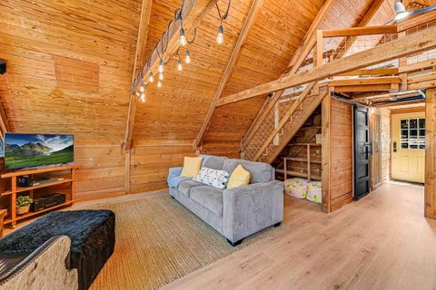 Tiny photo for 25404 Cove DR, Spicewood, TX 78669 (MLS # 4244074)