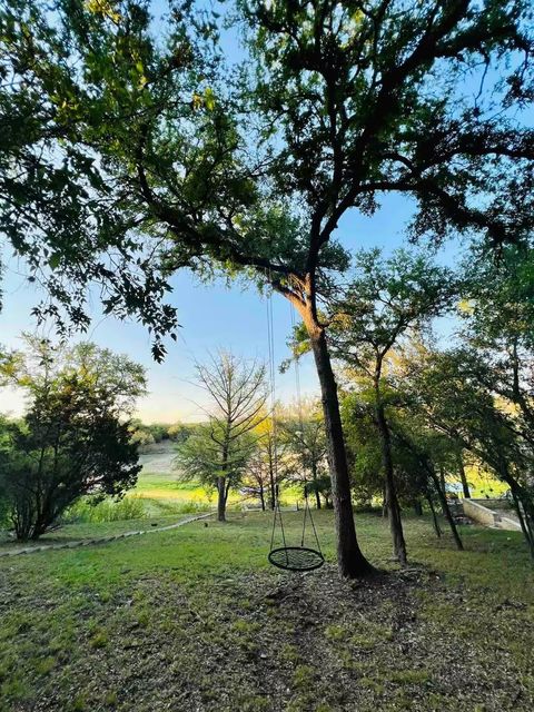 Tiny photo for 25404 Cove DR, Spicewood, TX 78669 (MLS # 4244074)