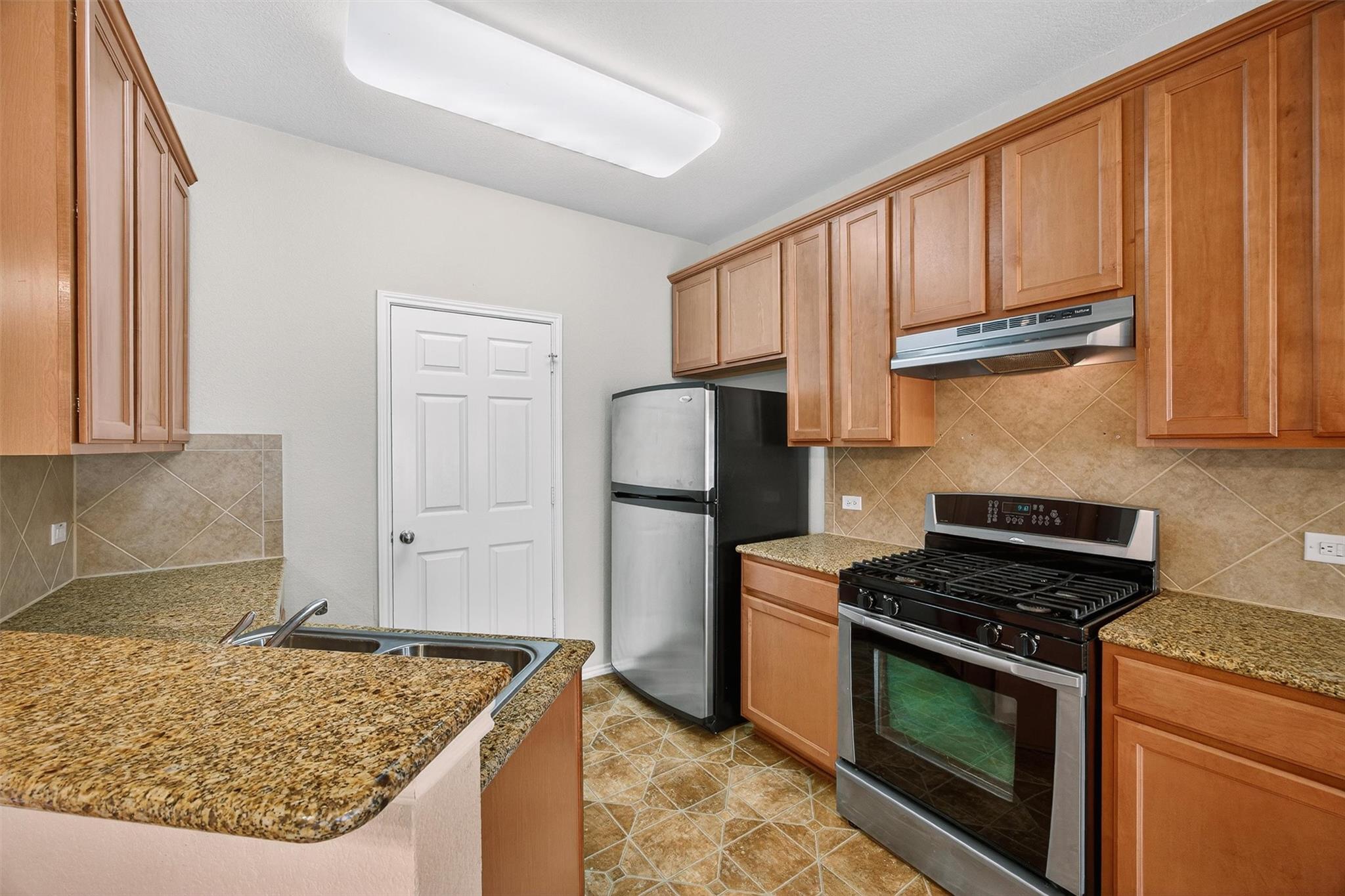 1310 W Parmer LN 601