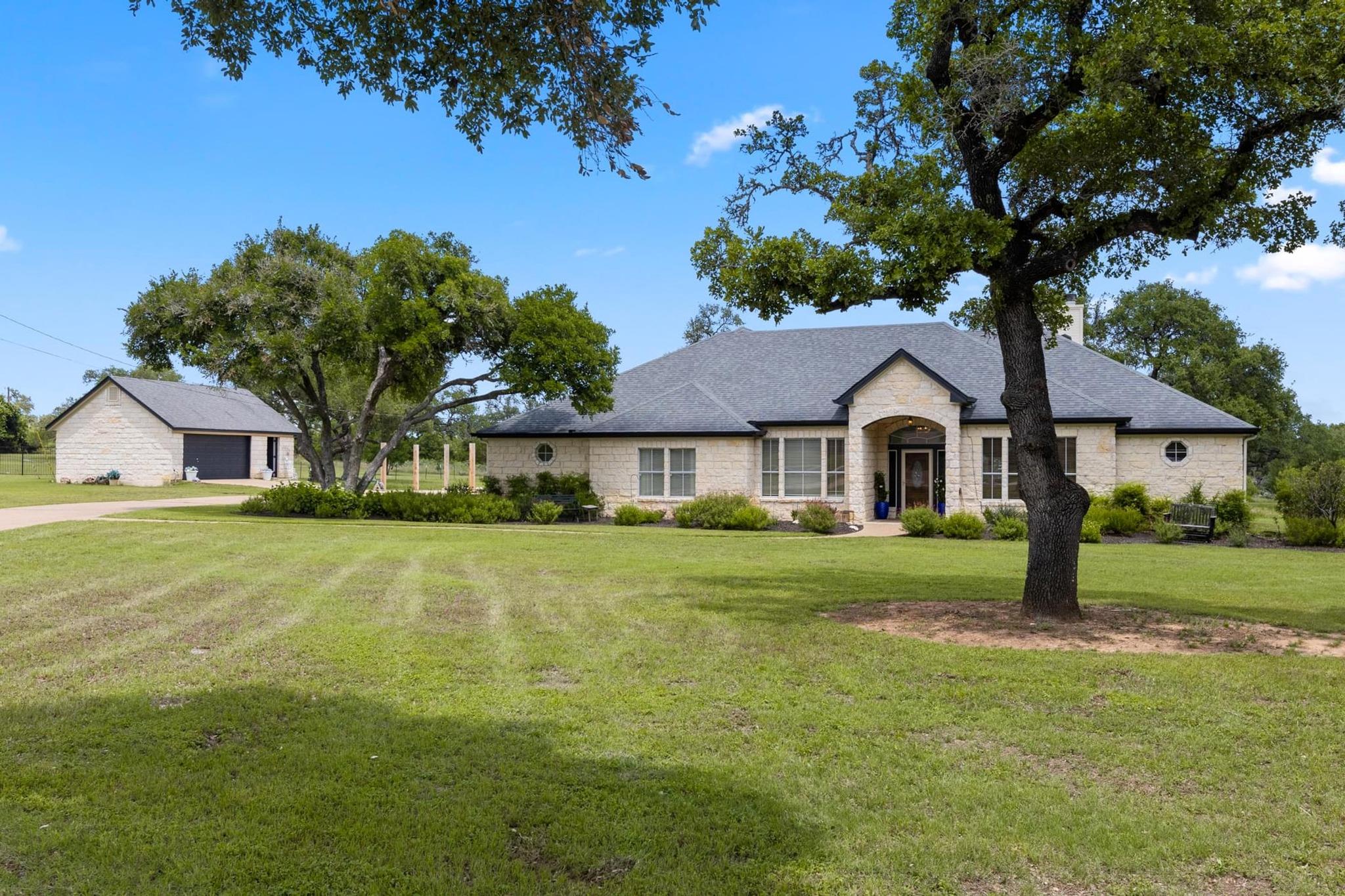 420 Oak Forest DR
