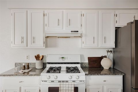 Tiny photo for 7806 Beauregard CIR, Austin, TX 78745 (MLS # 2617583)