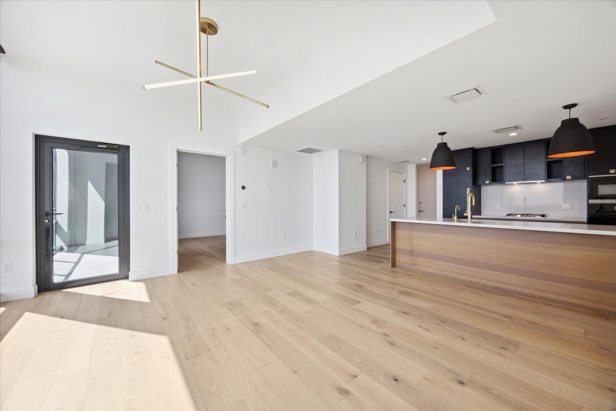 70 Rainey ST 2505