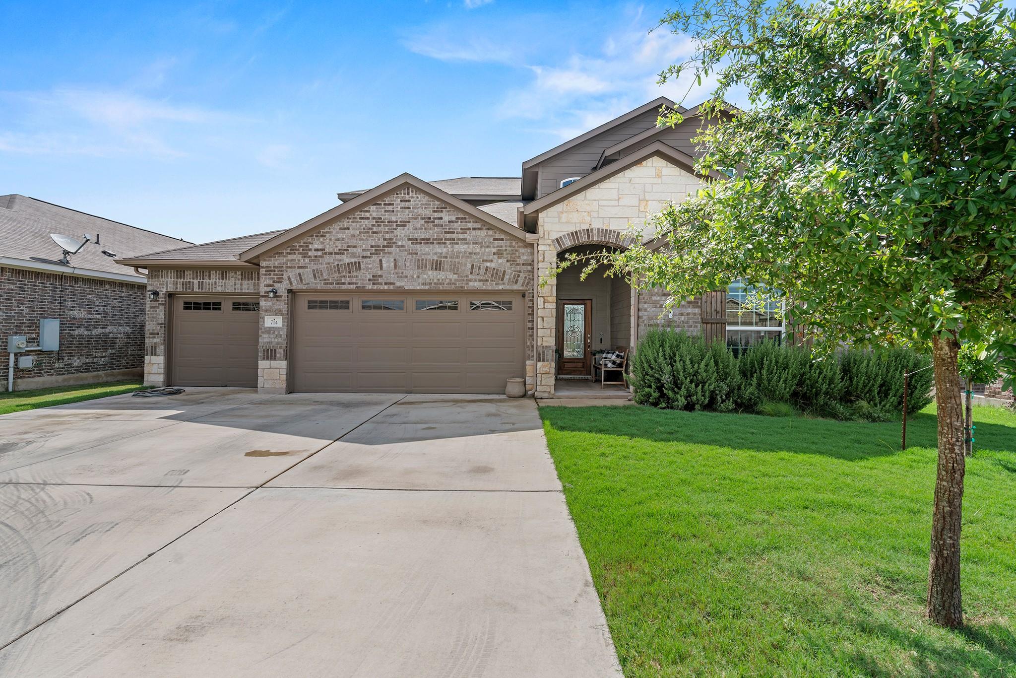 714 Carol DR