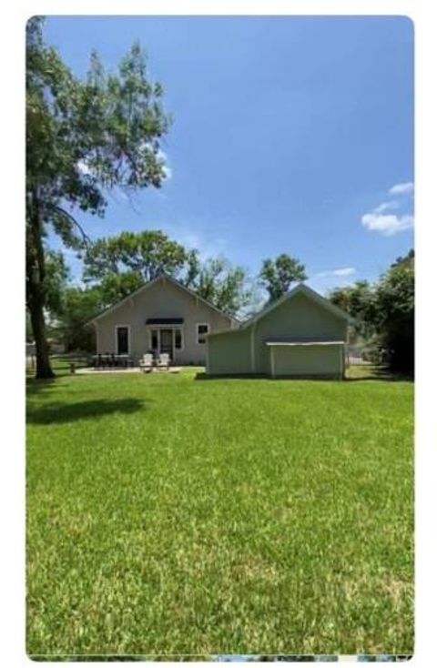 A home in La Grange