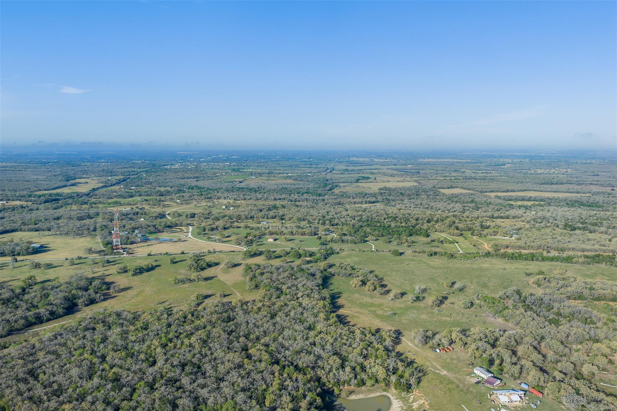 2313 E Us Highway 79