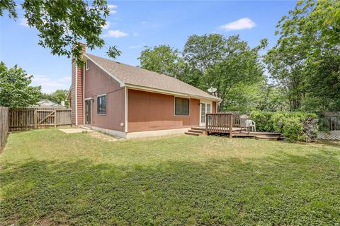 Tiny photo for 12319 Emery Oaks RD, Austin, TX 78758 (MLS # 3058893)