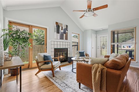 Tiny photo for 12319 Emery Oaks RD, Austin, TX 78758 (MLS # 3058893)