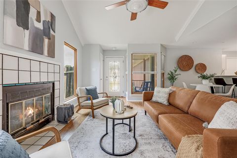 Tiny photo for 12319 Emery Oaks RD, Austin, TX 78758 (MLS # 3058893)