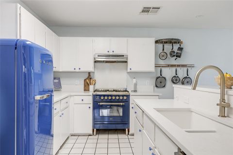 Tiny photo for 12319 Emery Oaks RD, Austin, TX 78758 (MLS # 3058893)