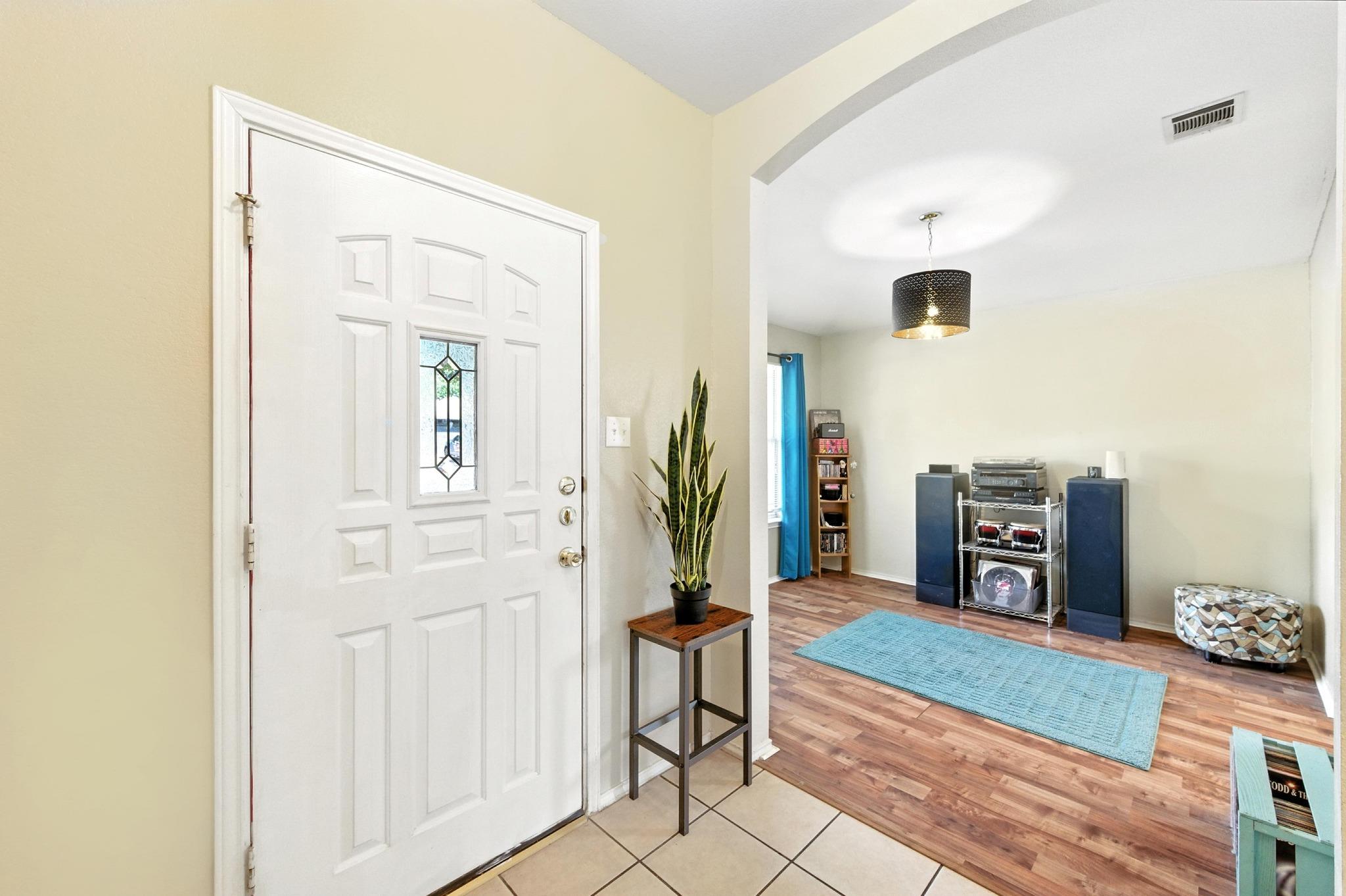 137 Salado DR