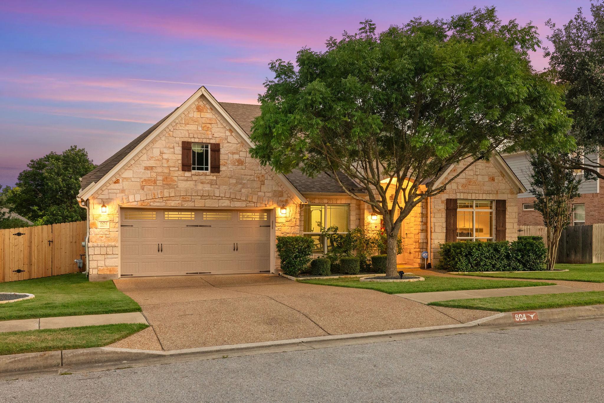 604 Navigator DR