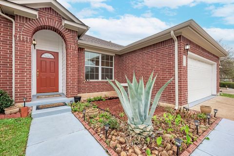Photo of 9816 Pasatiempo DR, Austin, TX 78717 (MLS # 8662793)