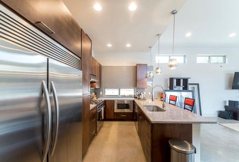 Tiny photo for 2501 E 9th ST, Austin, TX 78702 (MLS # 6661358)