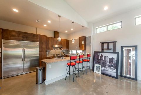 Tiny photo for 2501 E 9th ST, Austin, TX 78702 (MLS # 6661358)