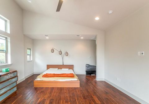 Tiny photo for 2501 E 9th ST, Austin, TX 78702 (MLS # 6661358)