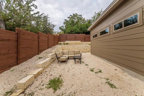 Tiny photo for 2501 E 9th ST, Austin, TX 78702 (MLS # 6661358)