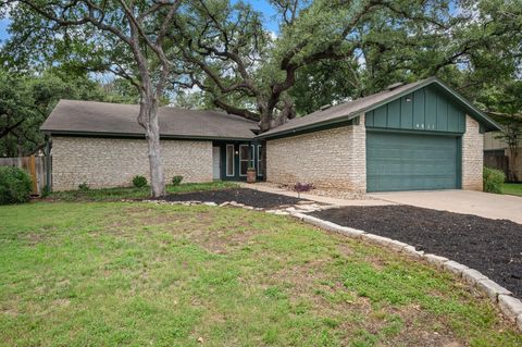 Single Family Residence in Austin TX 4811 Gerona DR.jpg