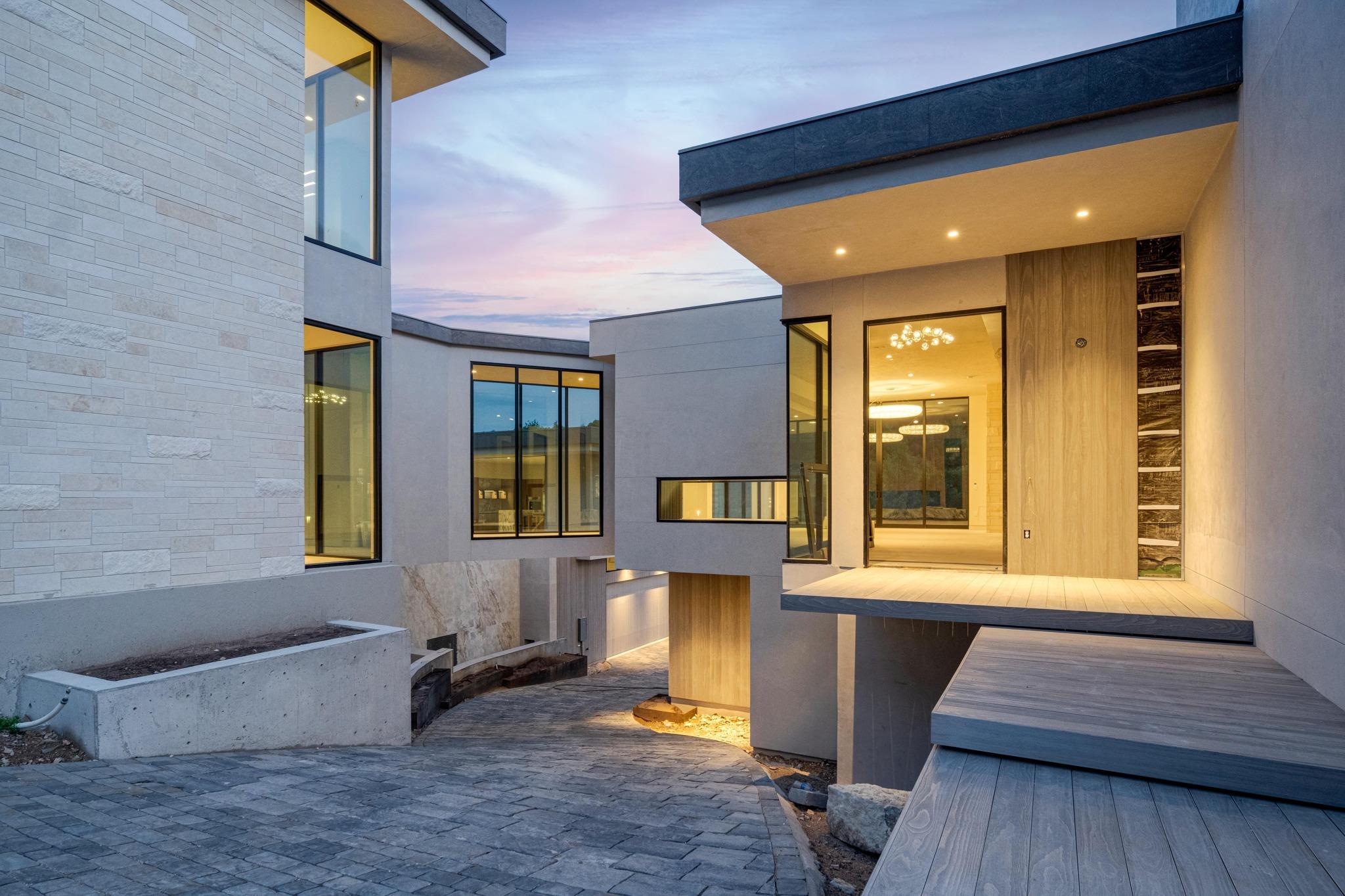 716 Laurel Valley RD