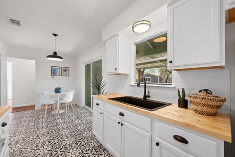 Tiny photo for 407 Westmorland DR, Austin, TX 78745 (MLS # 7601394)