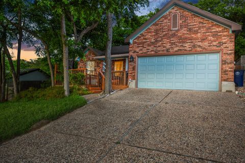 Tiny photo for 3015 Sunridge DR, Austin, TX 78741 (MLS # 3805216)