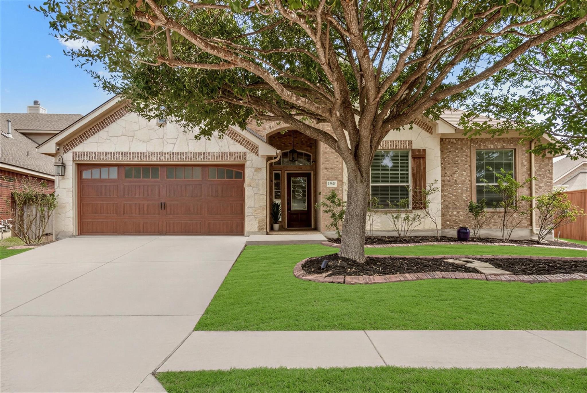 13817 Glen Mark DR