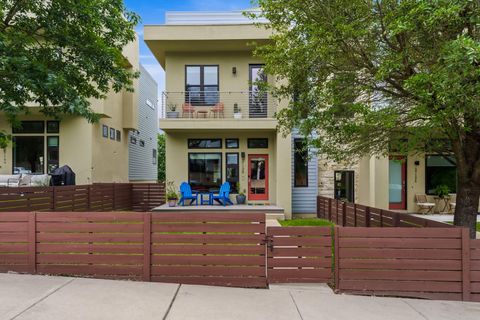 Photo of 2712 S 5th ST #B, Austin, TX 78704 (MLS # 8316804)