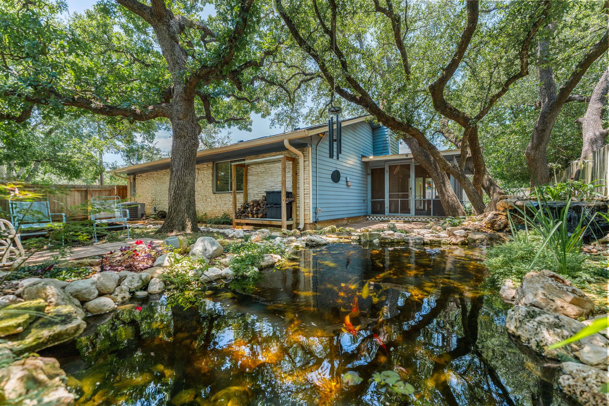 803 Lone Star DR
